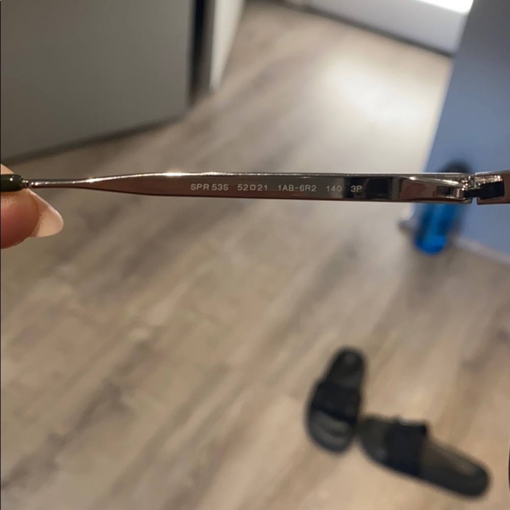 Prada sunnies!! - Picture 5 of 6